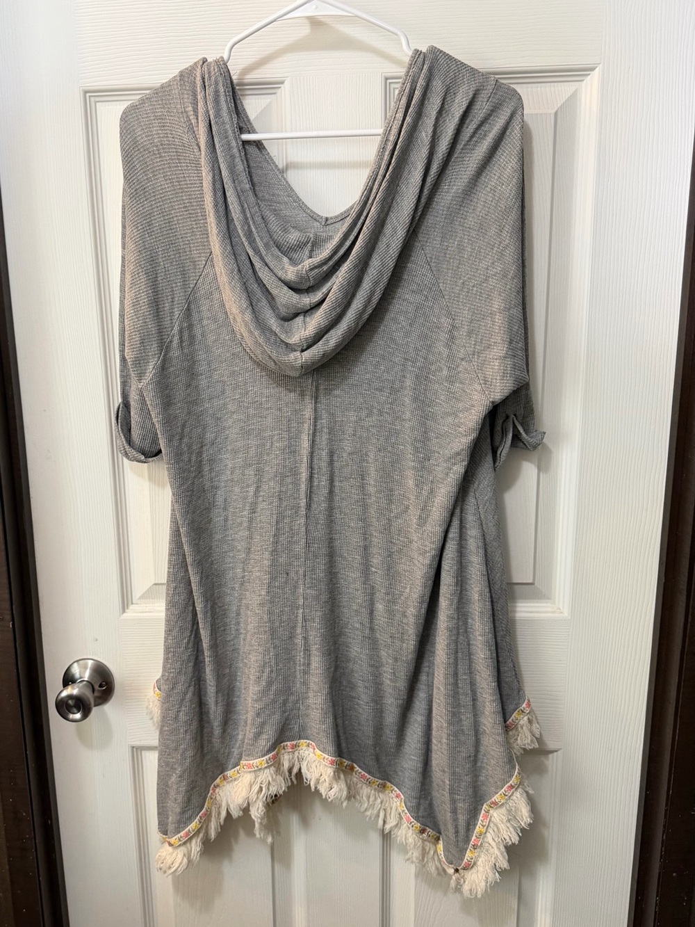 Altar’d State Gray Hooded Waffle Knit Hooded Tunic Top Mini Dress Fringe Hem M - Picture 4 of 7